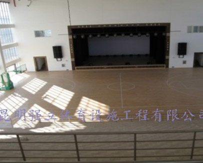 大理州財校體育館籃球場體育木地板工程